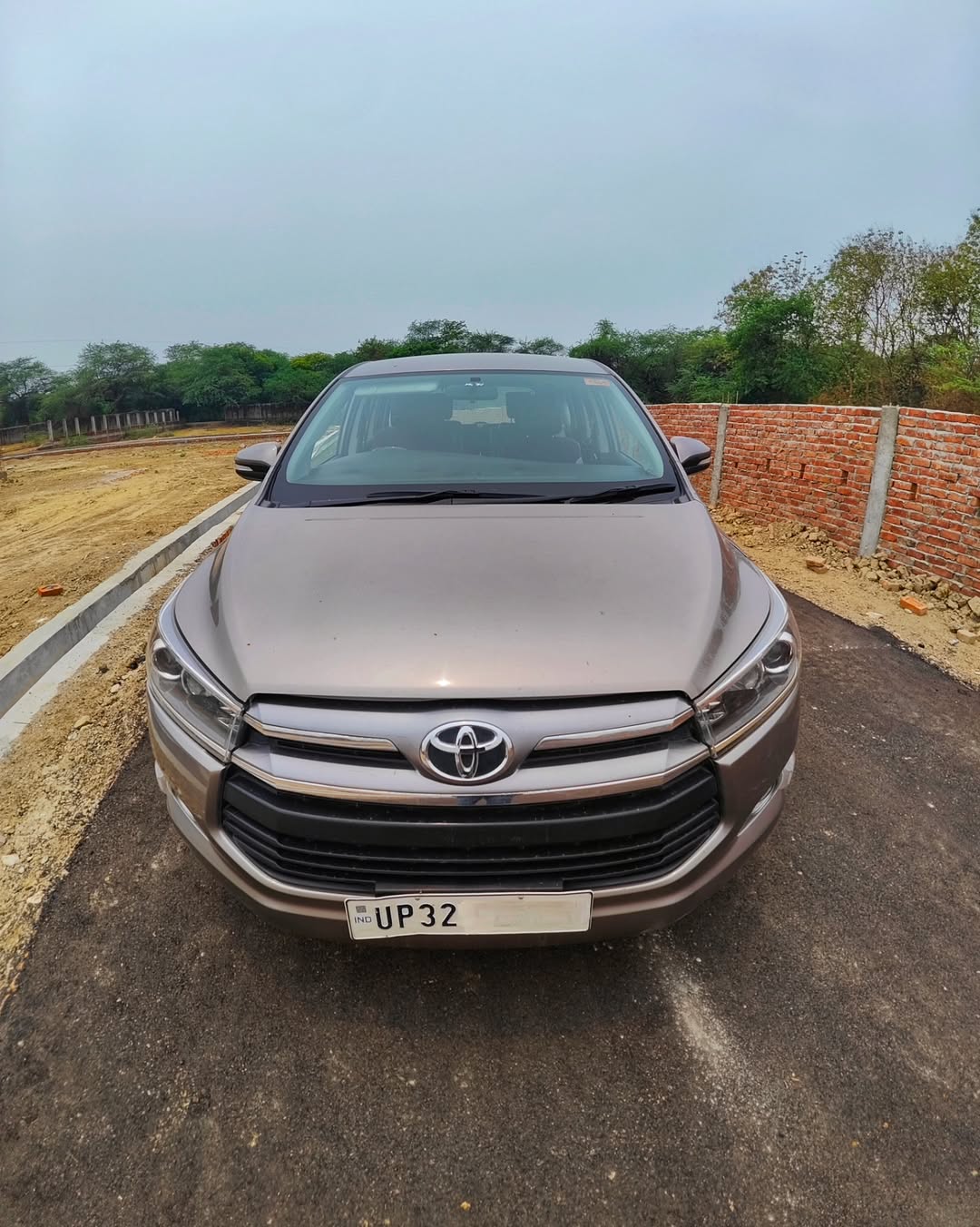 TOYOTA KIRLOSKAR MOTOR PVT LTD INNOVA CRYSTA 2.4V